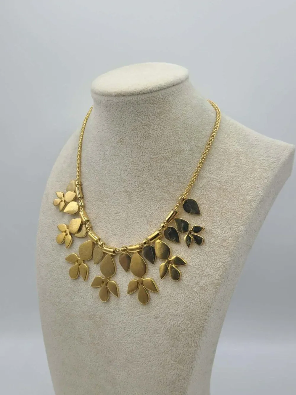 Ann Taylor Gold Tone Flower Necklace